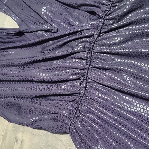 Purple Women's blouse size Medium - Picture 4 of 5